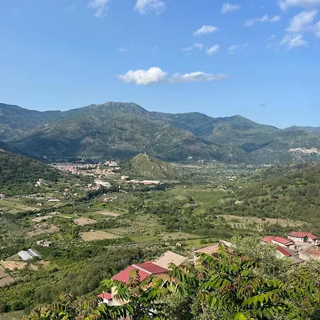 Casa Fiore Nella Roccia Frühstückspension Castiglione De Sicilia
