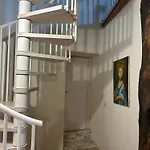 Casa Fiore Nella Roccia
