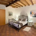 Casa Fiore Nella Roccia Bed & Breakfast