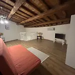 Casa Fiore Nella Roccia Bed & Breakfast