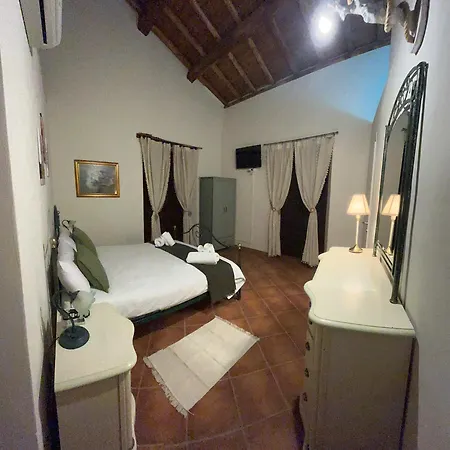 Casa Fiore Nella Roccia Bed & Breakfast Castiglione De Sicilia