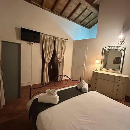 Casa Fiore Nella Roccia Castiglione De Sicilia